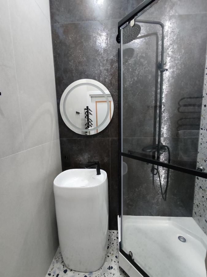 Brativ Rohatynciv 32 利沃夫 外观 照片